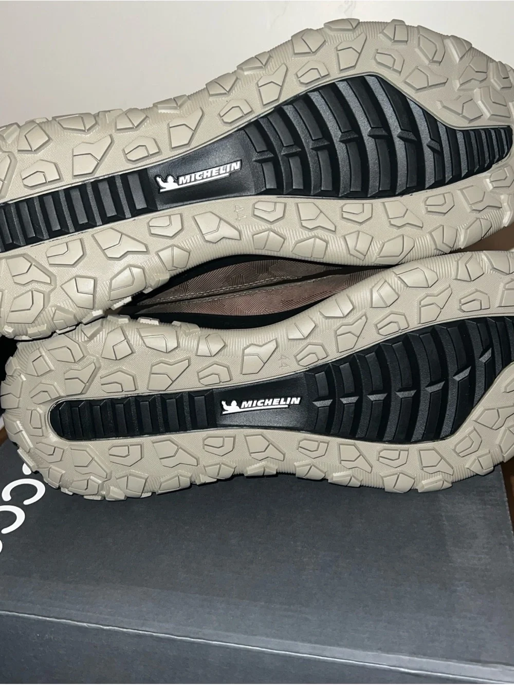 ECCO ult-trn Men's Waterproof Brown & Black Hiker Sneaker
